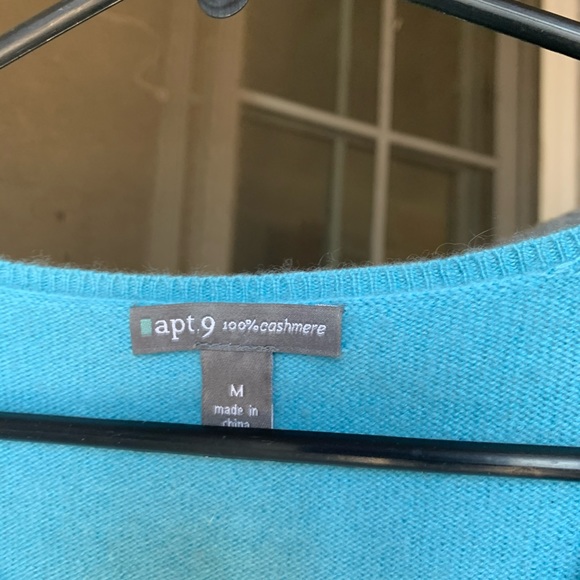 Sweaters - Picture 2 of 9